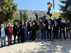 Ramo Isak: “Ne zaboravljamo heroje” – Obilježena 33. godišnjica odbrane Centra MUP-a RBiH, pogibije Samira Mišića i formiranja Odreda “Bosna”
