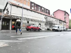 NA ISTOM PJEŠAČKOM STRADAO STEFAN BALIĆ (9) Prve slike sa mjesta nesreće: Auto udario dječaka (6) dok je prelazio ulicu sa ocem (FOTO)