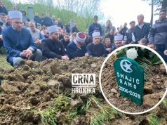 Klanjana dženaza nastradalom mladiću Rami Smajiću: “Mi ćemo doviti za njega i nositi ga u srcu”