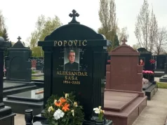 Poznato zbog čega su skinuta slova sa spomenika Saše Popovića: Oglasila se Grand produkcija – ovo je razlog