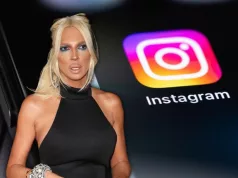 JK SE VRATILA NA INSTAGRAM! Hejteri joj ne mogu ništa, ruši sve rekorde! Fotke i snimci njenog golog i nauljenog tijela srušili internet, padaju vilice (FOTO)