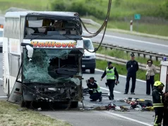 Poginule dvije osobe, 31 povrijeđeno: Uhapšeni vozači nakon teške nesreće u Hrvatskoj