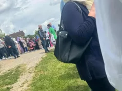 Klanjana dženaza 4-godišnjaku koji se ugušio hranom, majci Sumeji nije bilo dozvoljeno da prisustvuje dženazi