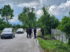 “POKUŠALI SU DA NAS ZAPALE, UDARILI SU DIJETE OD 10 MJESECI” Porodica Gaši doživjela NEVIĐENU torturu zbog nacionalne pripadnosti: “Bježali smo iz kuće, niko nije htio da nas primi”