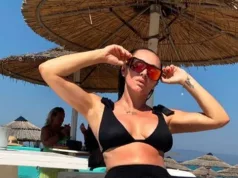 Naša pjevačica s pravom je najatraktivnija baka na sceni: Zbog ove fotke u bikiniju muškarcima neće biti dobro