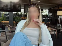 TREBALO JE DA LETI 15 MINUTA NA 400 METARA VISINE Novosađanka (19) stradala u Budvi, a evo šta su rekli iz agencije gdje se tinejdžerka prijavila za let