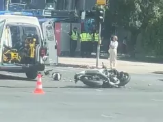 DRUGI DAN BAJRAMA U SARAJEVU Saobraćajna nesreća na Pofalićima: Motociklista povrijeđen u sudaru s vozilom Hitne pomoći