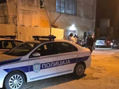 Novi Pazar zavijen u crno: Dječak došao s roditeljima iz inostranstva na odmor, pa zboden u masovnoj tuči Tragedija u Novom Pazaru potresla region – maloljetnik M. M. (17) brutalno izboden nožem