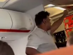 Avion prinudno sletio: Muškarac vikao “Imam bombu, Alahu akbar”, Srbin ga savladao Putnik uzvikivao "Imam bombu" – avion prinudno sletio u Glazgov