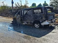 Turci rentali kombi da posjete Hercegovinu, pa im se zapalio kod Blagaja