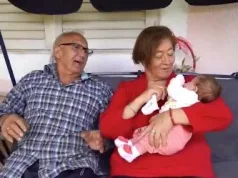 MARKO (69) I SONJA (57) DOBILI ĆERKICU: Ljudi im upućuju SRAMNE komentare, sretna majka otkrila – “23 godine smo bili u braku, odustali smo! A onda…” (VIDEO)