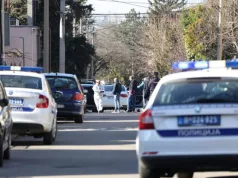 Komšinica čula krike: Žena upucana u stanu, njen muž otkrio šta se desilo