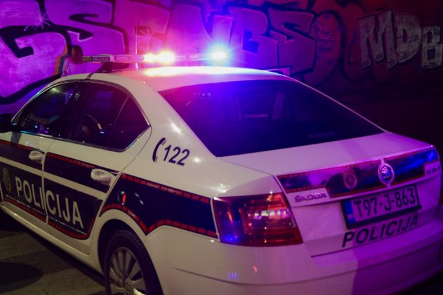 Policija