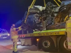 NEZAPAMĆENA TRAGEDIJA U HRVATSKOJ: Dva mladića poginula, kazaljka na brzinomjeru stala na 160 km/h Saobraćajna nesreća Ozalj
