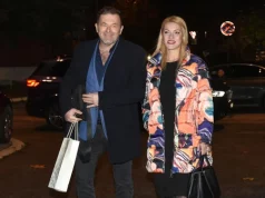 MUZIČAR (57) U BRAKU S 14 GODINA MLAĐOM PJEVAČICOM: Upoznali se dok se razvodio od prve žene, „Trebalo je to progutati“