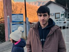 Tina (6) pola života na migrantskim rutama: Bolesna djevojčica s ocem čeka spas u BiH