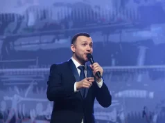 JEZIVA ISPOVIJEST: “KUPOVALA ME JE POKLONIMA I LIJEPIM RIJEČIMA DOK ME JE TUKLA!” BIVŠA ŽENA BANETA MOJIĆEVIĆA OTKRILA STRAVIČNE DETALJE NASILJA KOJE JE TRPJELA