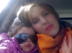 (FOTO) OVO JE POLICAJKA KOJA JE POGINULA SA KĆERKOM (12) Vozio brzo, pa se “škodom” zakucao u porodicu: Sinu (9) se bore za život