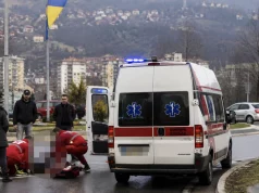 Herojska reakcija u Zenici: Ekipa Hitne pomoći spasila život muškarcu koji se srušio nedaleko od nesreće