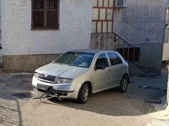 Filmska potjera u gradu: Bježao policiji bez tablica, kraj bio brutalan