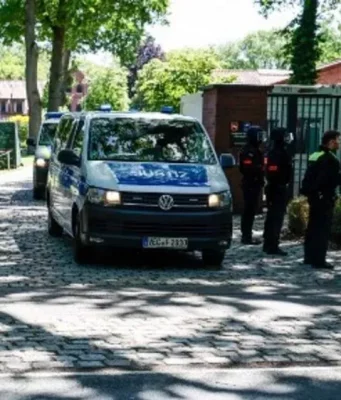 NESTALA IZ KOLICA, POTRAGA ZAVRŠENA TRAGEDIJOM: Policija pronašla tijelo tromjesečne bebe