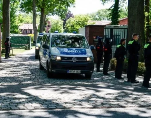 NESTALA IZ KOLICA, POTRAGA ZAVRŠENA TRAGEDIJOM: Policija pronašla tijelo tromjesečne bebe
