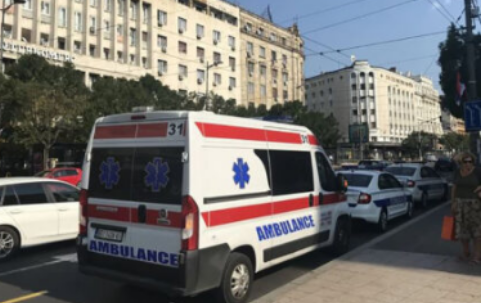 UŽASNA NESREĆA: Maloljetnik pao s krova i zadobio teške povrede