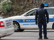 POLICIJA OSTALA ZATEČENA: Pijan sjedio s bombom, a za njim raspisano pet potjernica