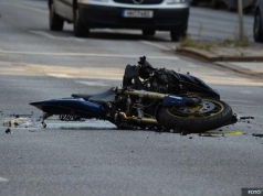 TRAGEDIJA KOD TESLIĆA: U teškoj nesreći poginuo motociklista (24)