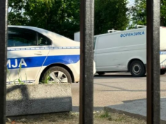 HOROR U KAFIĆU: Maskirani napadač u panciru otvorio vatru pa pobjegao automobilom