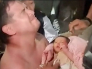 ČUDO ISPOD RUŠEVINA: Spašena beba, reakcija oca slama srca, broj žrtava i dalje raste