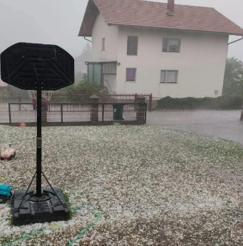 Kiša i grad već pogodili dio BiH: Stiže nagla promjena vremena i osjetno zahlađenje