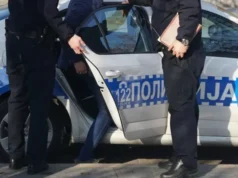 JEZIV SLUČAJ U BIH: Nakon svađe sjekirom napao pet krava, terete ga za mučenje životinja