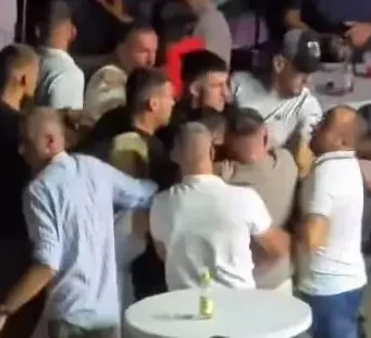 Haos na koncertu Amadeus benda: Masovna tučnjava izbila usred nastupa, nastao potpuni metež