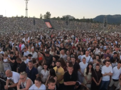 OGLASIO SE ORGANIZATOR: Evo šta će biti s onima koji sinoć nisu uspjeli ući na koncert Dine Merlina