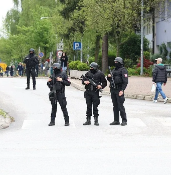 PUCNJAVA U ISTOČNOM SARAJEVU: Đorđe Ždrale osumnjičen da je ranio Kostu Pandurevića