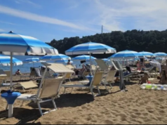 PAKAO NA CRNOGORSKOM PRIMORJU: Turisti masovno pakuju kofere i prekidaju odmor zbog ovoga