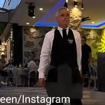 KONOBAR NIJE MOGAO ZAUSTAVITI SUZE: Vlasnik restorana priredio mu iznenađenje koje će pamtiti cijeli život