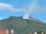 Požar izbio na Trebeviću, vatrogasci hitno izašli na teren