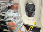 Haos u avionu: Putnika vezali ljepljivom trakom za sjedište nakon što je vrijeđao posadu i putnike