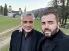 STIGLA NAJLJEPŠA VIJEST: Beba u domu Ace Kosa, prve riječi prijatelja raznježile javnost