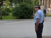 UŽAS U ROGATICI: Nakon svađe muškarca udario automobilom, pregazio ga i pobjegao