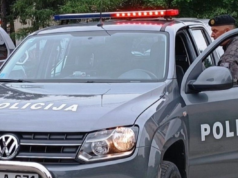 Novi slučaj vršnjačkog nasilja u Tuzli: Dječak (13) pretukao učenika (15) u školskom dvorištu