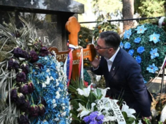 Košarac objavio fotografije s groba Ratka Mladića i izazvao burne reakcije