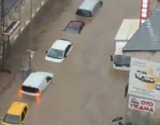 Novo upozorenje meteorologa nakon katastrofalnih poplava u Istanbulu: Građani na oprezu