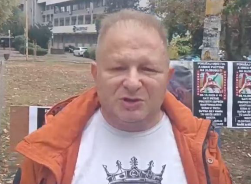Otac i sin brutalno pretučeni u Tuzli: Građani izašli na proteste, “Izboden sam osam puta, a napadač je na slobodi”