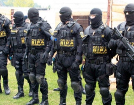 Velika akcija policije: Četiri osobe uhapšene zbog krijumčarenja ljudi