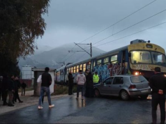 Nesreća kod Ilijaša: Voz udario u automobil, intervenisale nadležne službe