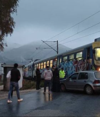 Nesreća kod Ilijaša: Voz udario u automobil, intervenisale nadležne službe
