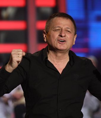 Pjevač kćerki i sinu kupio po hotel u Njemačkoj: Zaradio veliki novac, pa pametno uložio